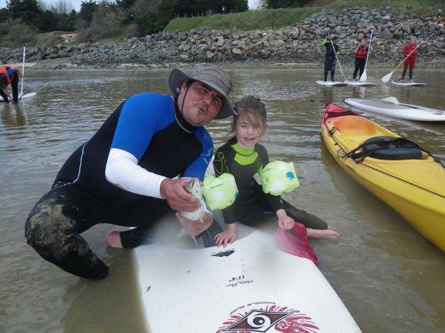 Family activity at the beach 